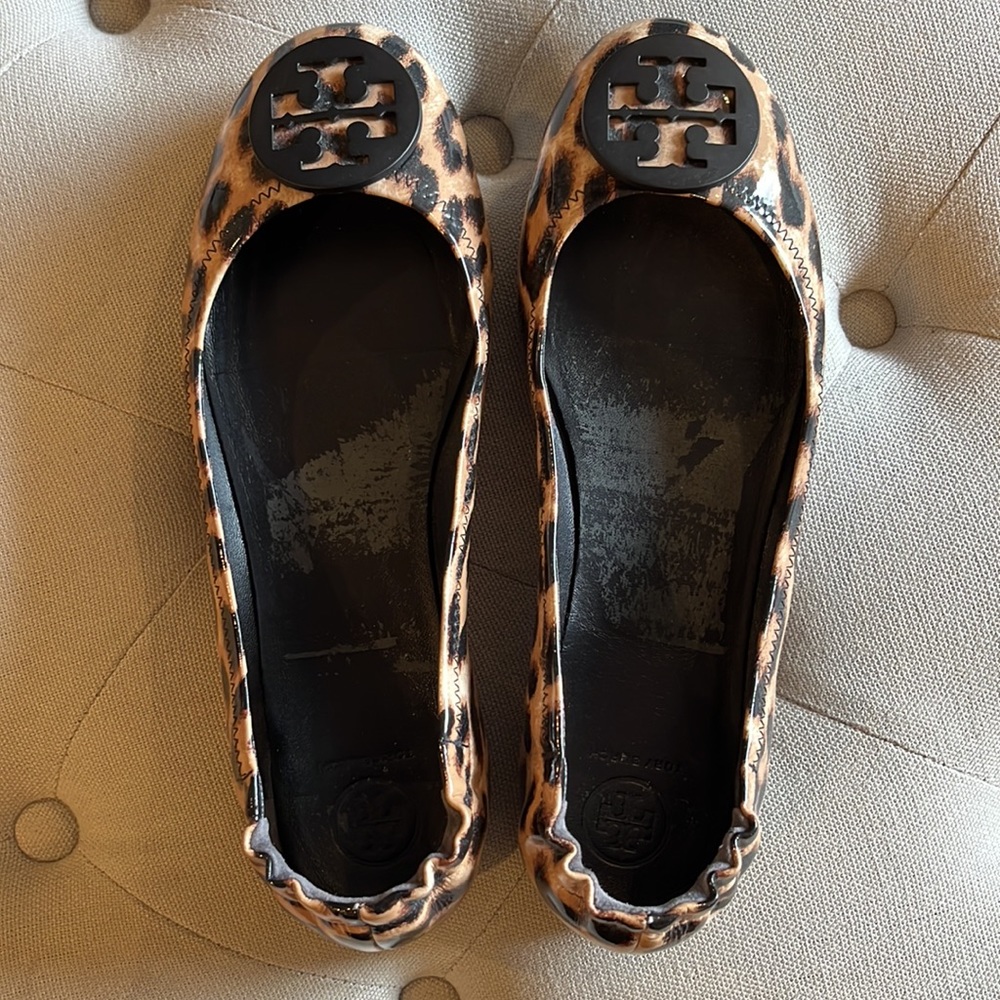 Tory Burch Minnie Flat Size 10 Leopard Print Patent